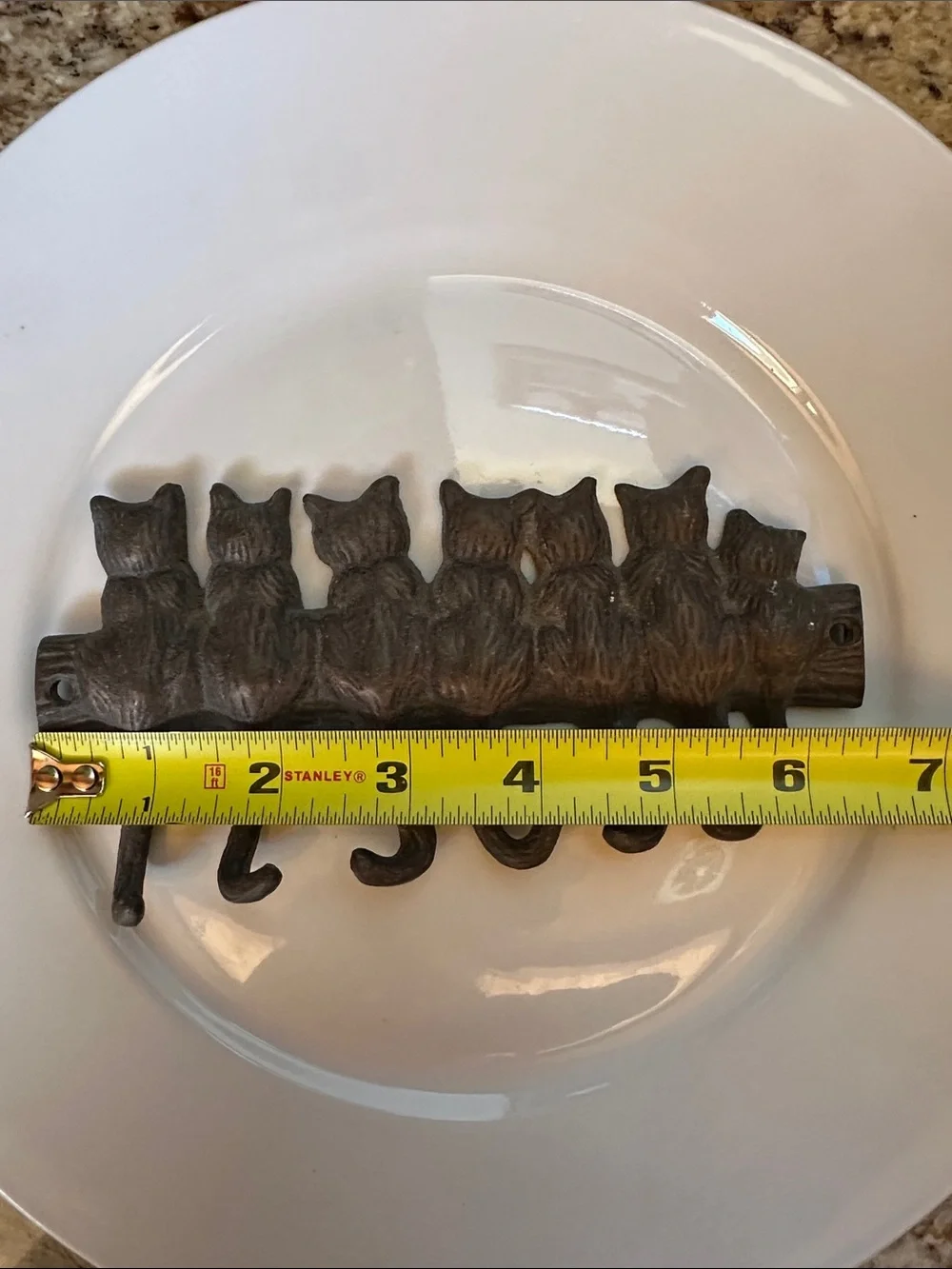 Cast Iron 7 Cat Wall Hook in Dark Gray - Decorative Home Wall Decor
